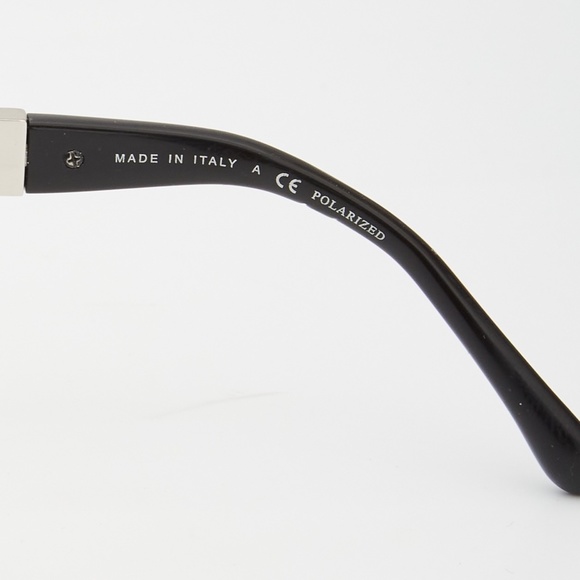 CHANEL INTERLOCKING CC LOGO CAT-EYE SUNGLASSES (5269) - Picture 8 of 9